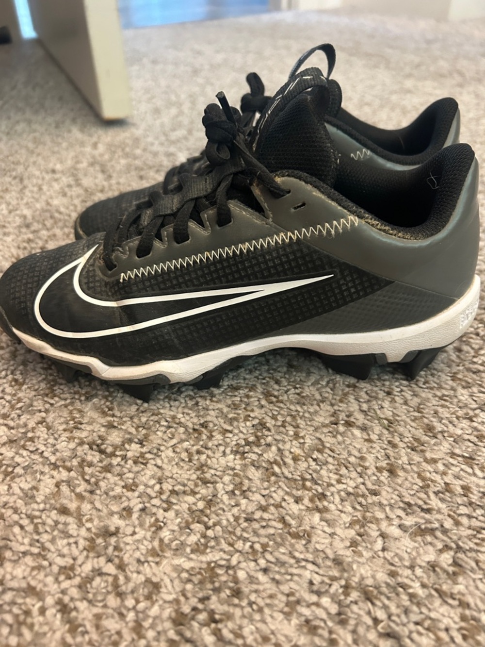 Nike boys baseball/football cleats. Vapor size 3.5 - Picture 3 of 6